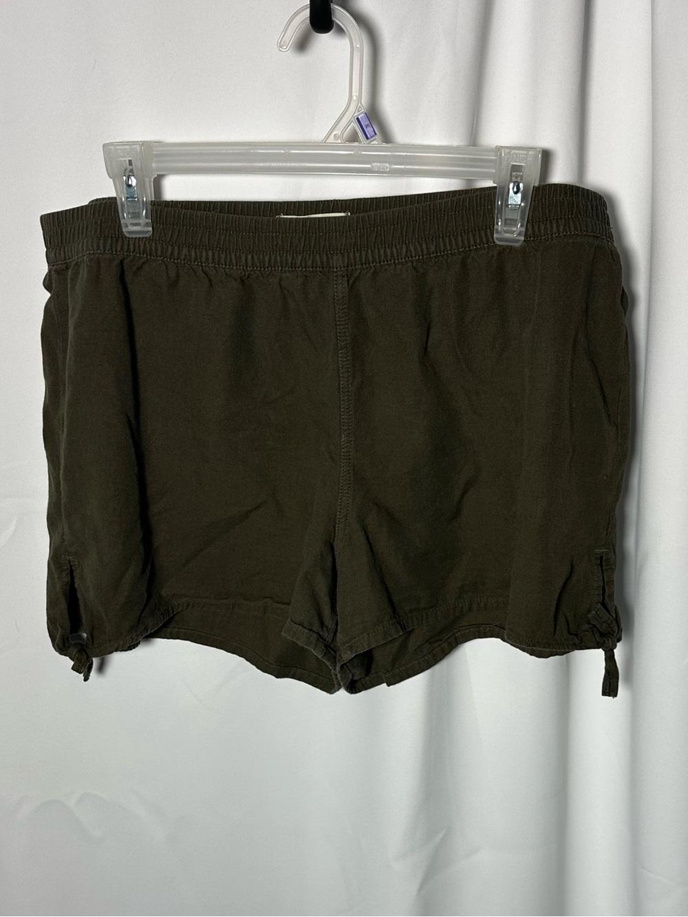 Madewell Olive Drawstring Hem Athletic Shorts stretchy waist XL